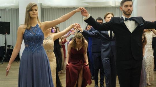 Studniówka NL Sobieski w In Between