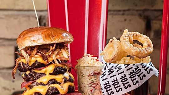 13. Stół i Wół (ul. Bramowa 2-6)