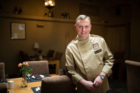 10. Restauracja 16 Stołów (ul. Rynek 16)