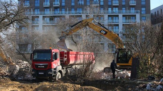 Wyburzanie przy Nałęczowskiej