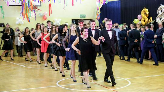 Bal uczniów Szkoły Podstawowej nr. 34 im. Kornela Makuszyńskiego