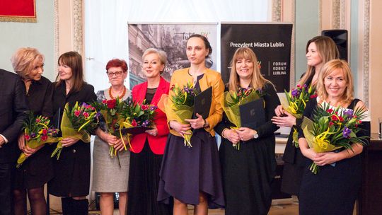 Medale od Prezydenta Miasta Krzysztofa Żuka z okazji Dnia Kobiet