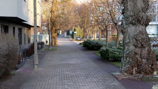 Chodnik przy Placu Chopina