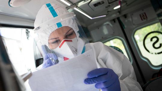 Szpital przy ul. Jaczewskiego w Lublinie. Praca w trakcie epidemii (zdjęcia ilustracyjne)