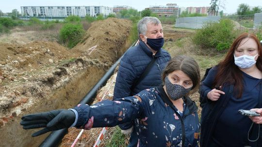 Konferencja prasowa na górkach czechowskich n/t odkrytych kości