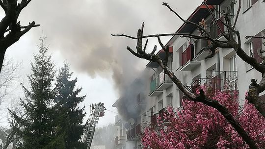 Pożar przy ul. Metalowców w Kraśniku Pożar przy ul. Metalowców w Kraśniku