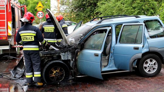 Pożar auta w Puławach