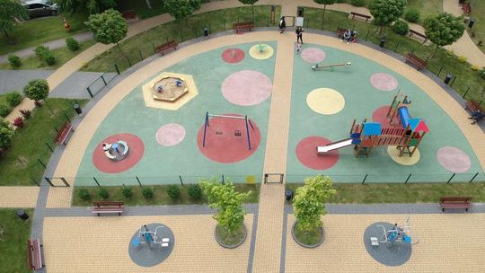 Plac Zabaw Maki otwarty dla dzieci Plac Zabaw Maki otwarty dla dzieci