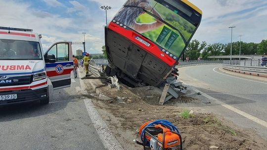 Wypadek autobusu w Warszawie