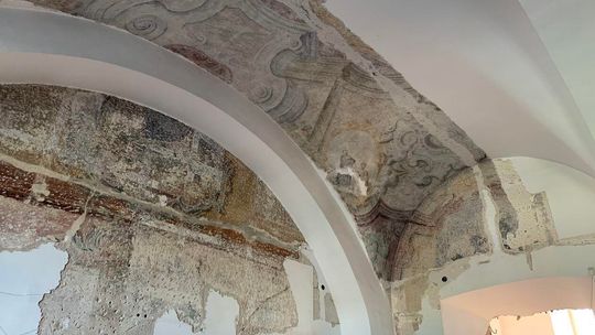 Akademia Zamojska. Odkryte malowidła
