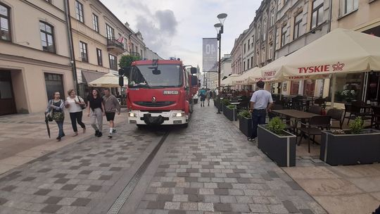 Interwencja straży pożarnej na deptaku w Lublinie
