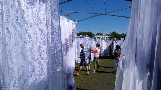 Niedziela giełda przy ulicy Kresowej Niedziela giełda przy ulicy Kresowej