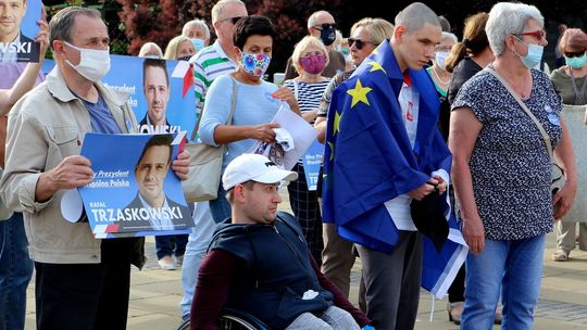 Wiec poparcia Trzaskowskiego w Puławach