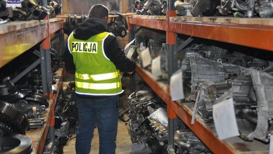 „Dziupla samochodowa" w gminie Czermierniki