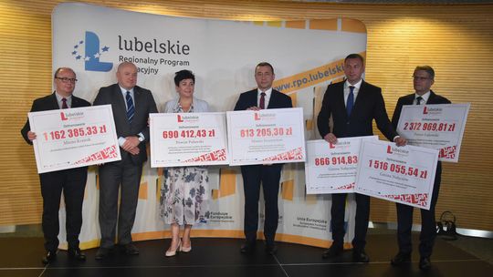 Podpisanie umów na remont zabytków i obiektów kulturalnych Podpisanie umów na remont zabytków i obiektów kulturalnych