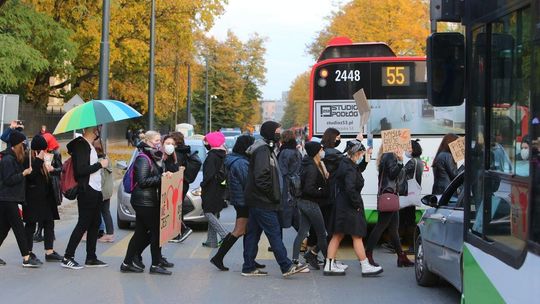 Protest na al. Racławickich i ul. Głębokiej
