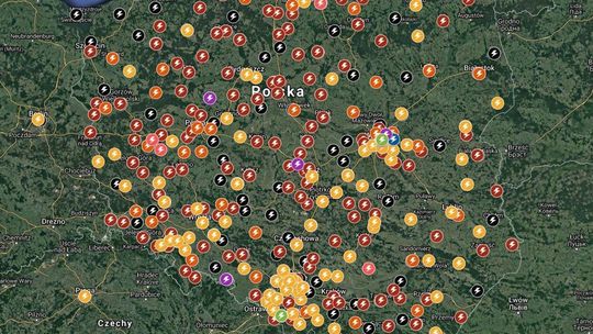 Mapa Google z zaznaczonymi protestami kobiet