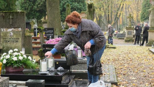 Lubelskie cmentarze przy ul. Lipowej i Drodze Męczenników Majdanka po otwarciu. 