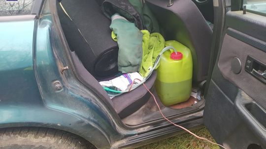 Zamiast baku miał kanister Zamiast baku miał kanister