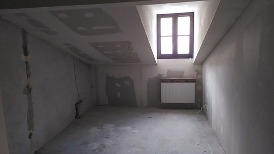 Kamienica przy Rybnej 7 wydobrzała po wybuchu