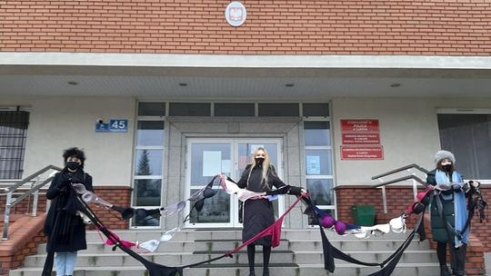 Akcja protestacyjna pod komisariatami w Lublinie