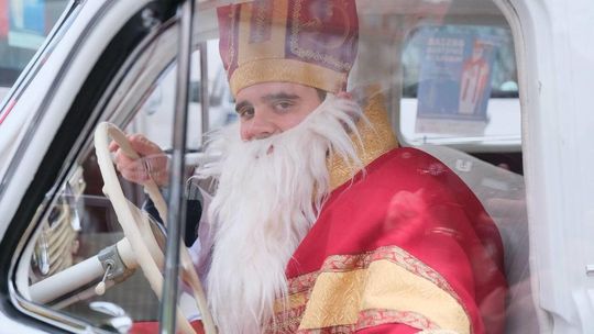 Św. Mikołaj wyrusza z prezentami z lubelskiej parafii pw. św. Mikołaja Biskupa