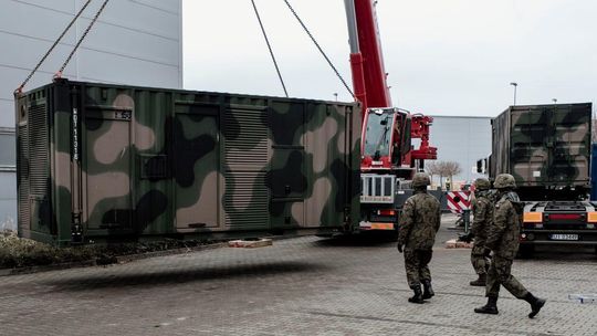 WOT stawia kontenery przed Targami Lublin