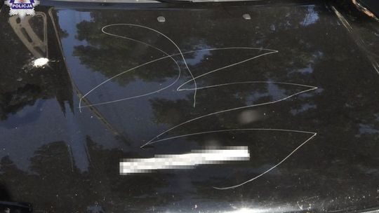 Zniszczył bez powodu karoserię kilkunastu aut w Białej Podlaskiej Zniszczył bez powodu karoserię kilkunastu aut w Białej Podlaskiej