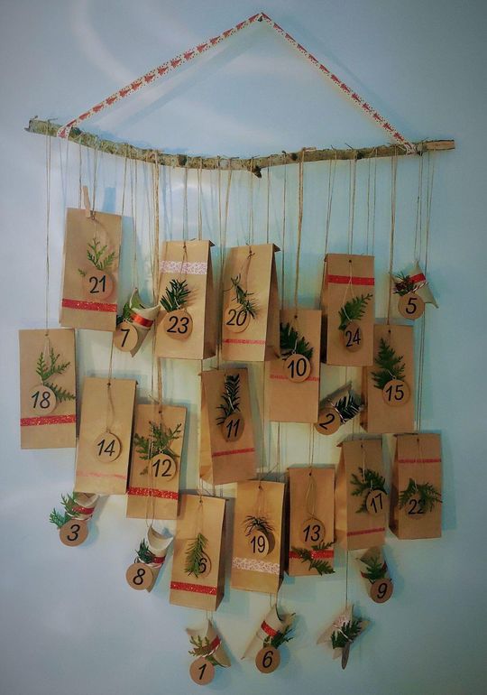 W Szkole Podstawowej nr 11 im. Henryka Sienkiewicza w Puławach uczniowie zrobili Eko-kalendarz Adwentowy z naturalnych materiałów oraz z materiałów z recyklingu