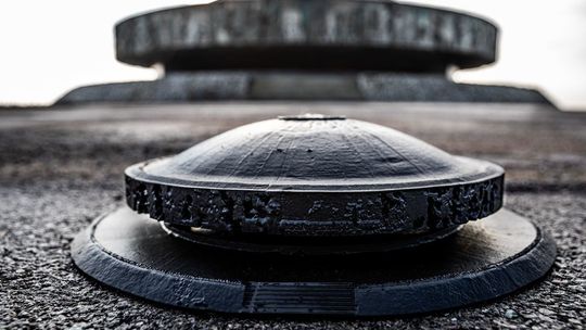 Makiety pomników Mauzoleum oraz Kolumny Trzech Orłów