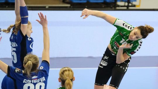  MKS Perła Lublin vs Handball Club Lada 28 : 23