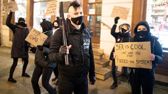 Pikieta pod biurem PiS w Lublinie