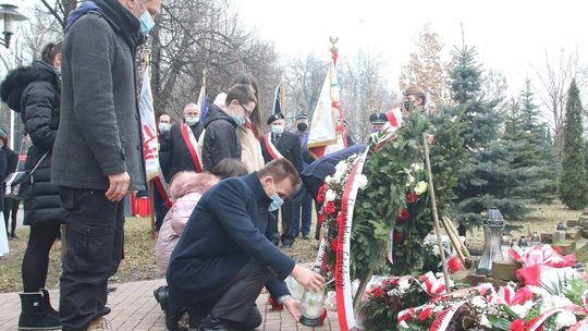 Narodowy Dzień Pamięci Żołnierzy Wyklętych - uroczystości przed pomnikiem przy ul. Fabrycznej