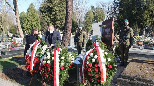 Uroczystości przed grobem Edwarda Wojtasa