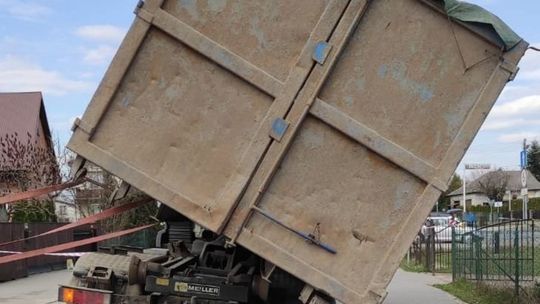 Tomaszów Lubelski. Źle zabezpieczony ładunek na ciężarówce