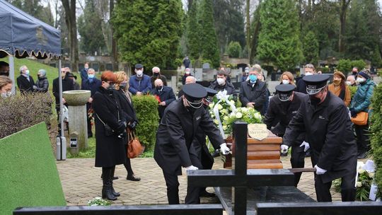 Ostatnie pożegnanie prof. Skrzydło Ostatnie pożegnanie prof. Skrzydło