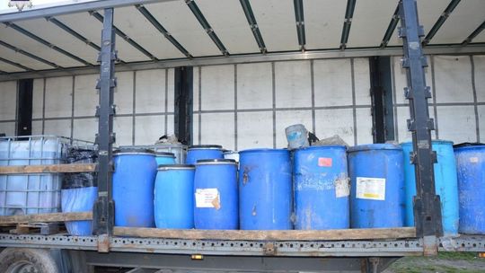 Składowisko niezidentyfikowanych substancji w gminie Ryki