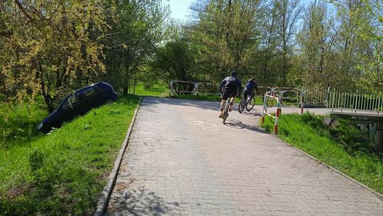 Pozostawiony samochód przy ul. Janowskiej