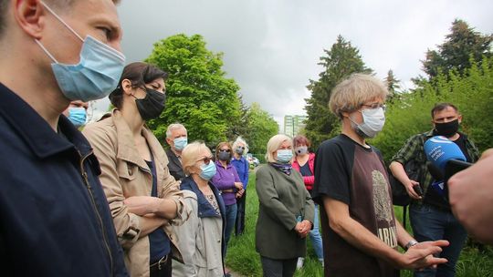 Briefing mieszkańców i aktywistów w sprawie budowy stadionu żużlowego