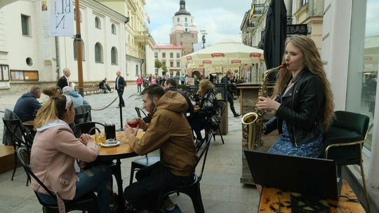 Ogródki piwne przy lubelskich restauracjach pełne gości Ogródki piwne przy lubelskich restauracjach pełne gości