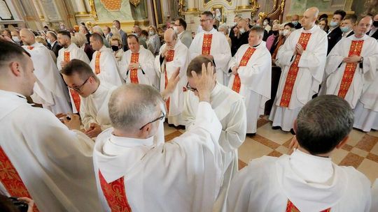 Dziewięciu nowych kapłanów przyjęło święcenia w archikatedrze lubelskiej