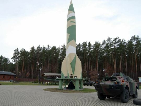 Stąd w 1944 roku wystrzelono tak wyglądającą rakietę, która upadła koło Mokrego