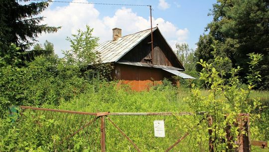 Jeden z opuszczonych domów