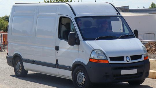 9. Renault Master