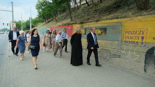 Odsłonięcie muralu przy ul. Mełgiewskiej 