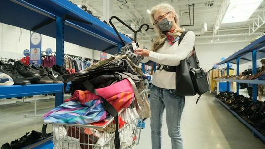 Otwarcie nowego sklepu z odzieżą używaną sieci Vive Profit