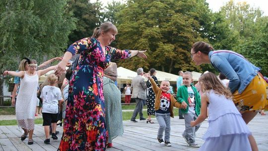 Potańcówka w skansenie