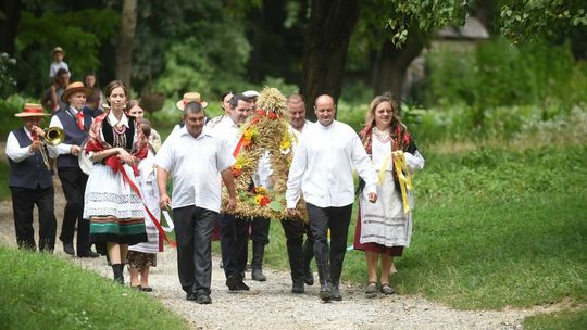 Dożynki dworskie w skansenie