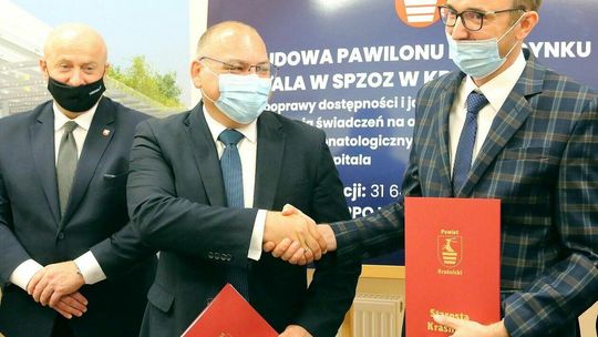 Podpisanie umowy na rozbudowę szpitala w Kraśniku