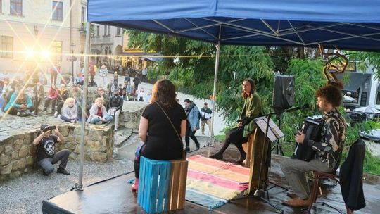 Festiwal Legend Lubelskich: spektakl pt Drzewo życzeń i Kozi Czart – multimedialna rzeźba 